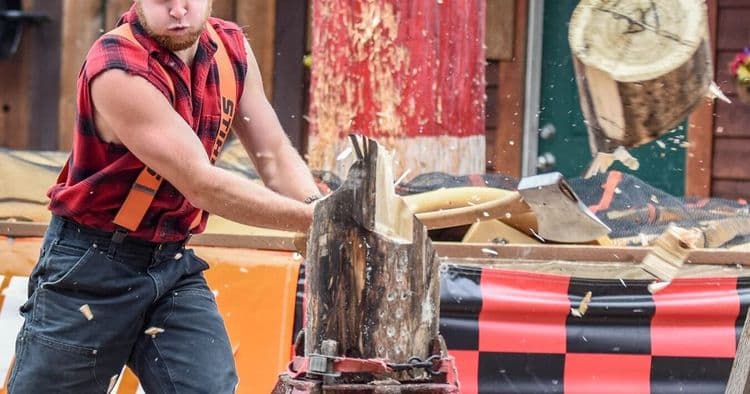 El gran espectáculo de leñadores de Alaska y la fiesta del cangrejo