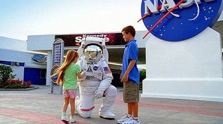 Centro Espacial Kennedy: Termina en el aeropuerto de Mco