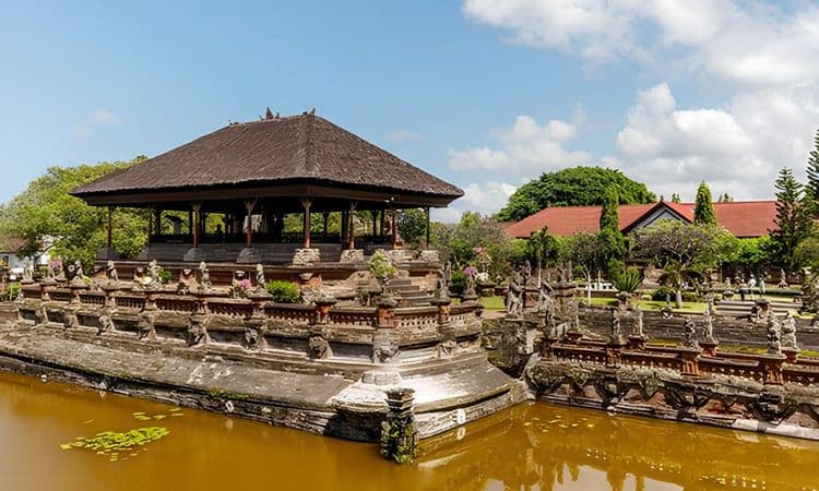 Uluwatu Temple Tour