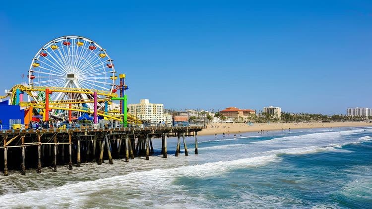 Beachfront Santa Monica, Malibu & Beverly Hills with Airport Drop-Off