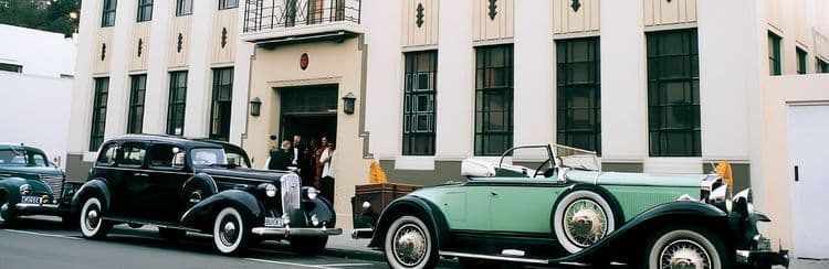 Art Deco Drive & Walk