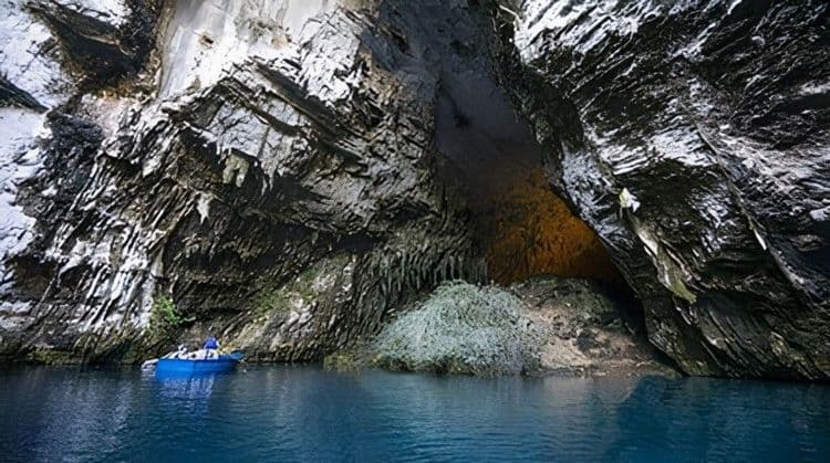 Tour panorámico y cuevas de Melissani