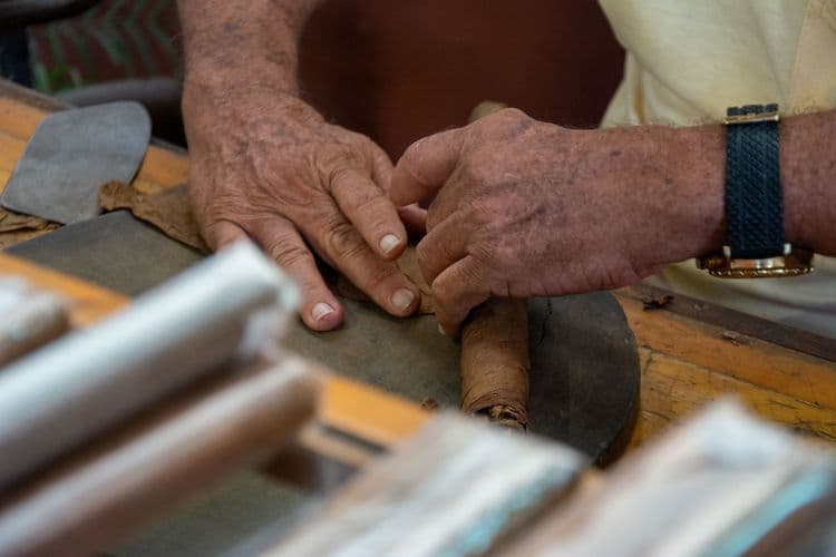 The Twist: Ultimate Cigar Tour