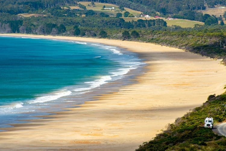 Tasmanian Deep to Dish Cruise