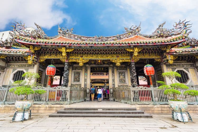Lungshan Temple & C.K.S. Memorial Hall
