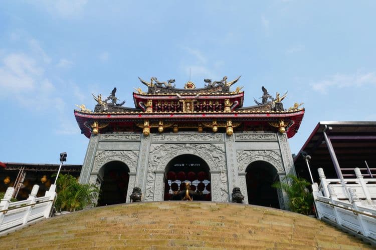 Zhi Nan Temple & Tea Time