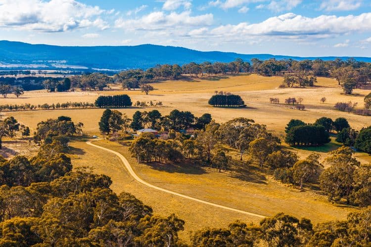 Macedon Ranges Rural Village and Wine Tasting
