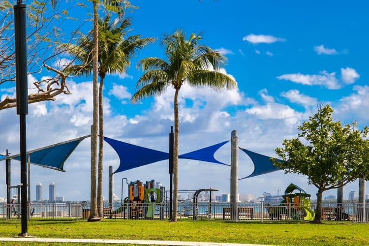 Snapshots of Miami ( in transit tour)