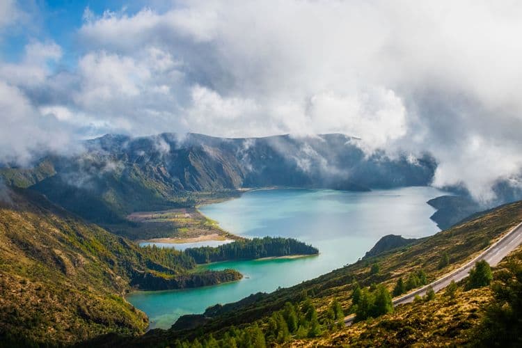 Fire Lake & Tea Traditions: Scenic São Miguel