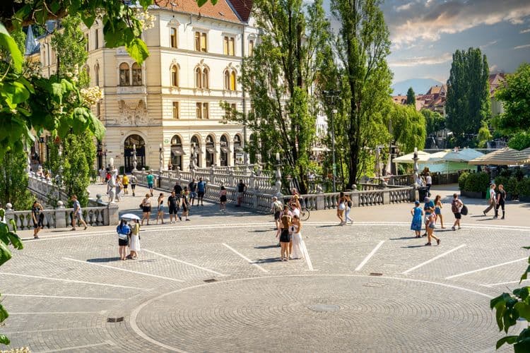Beautiful Ljubljana: Orientation Tour & Own Exploration
